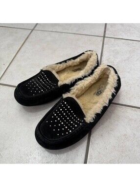 UGG Australia Ansley Studded Black Moccasin Slippers 1003322 Womens Size 8-8.5